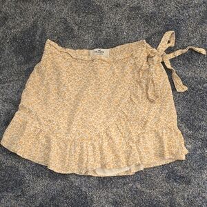 Hollister Yellow Floral Mini Skirt